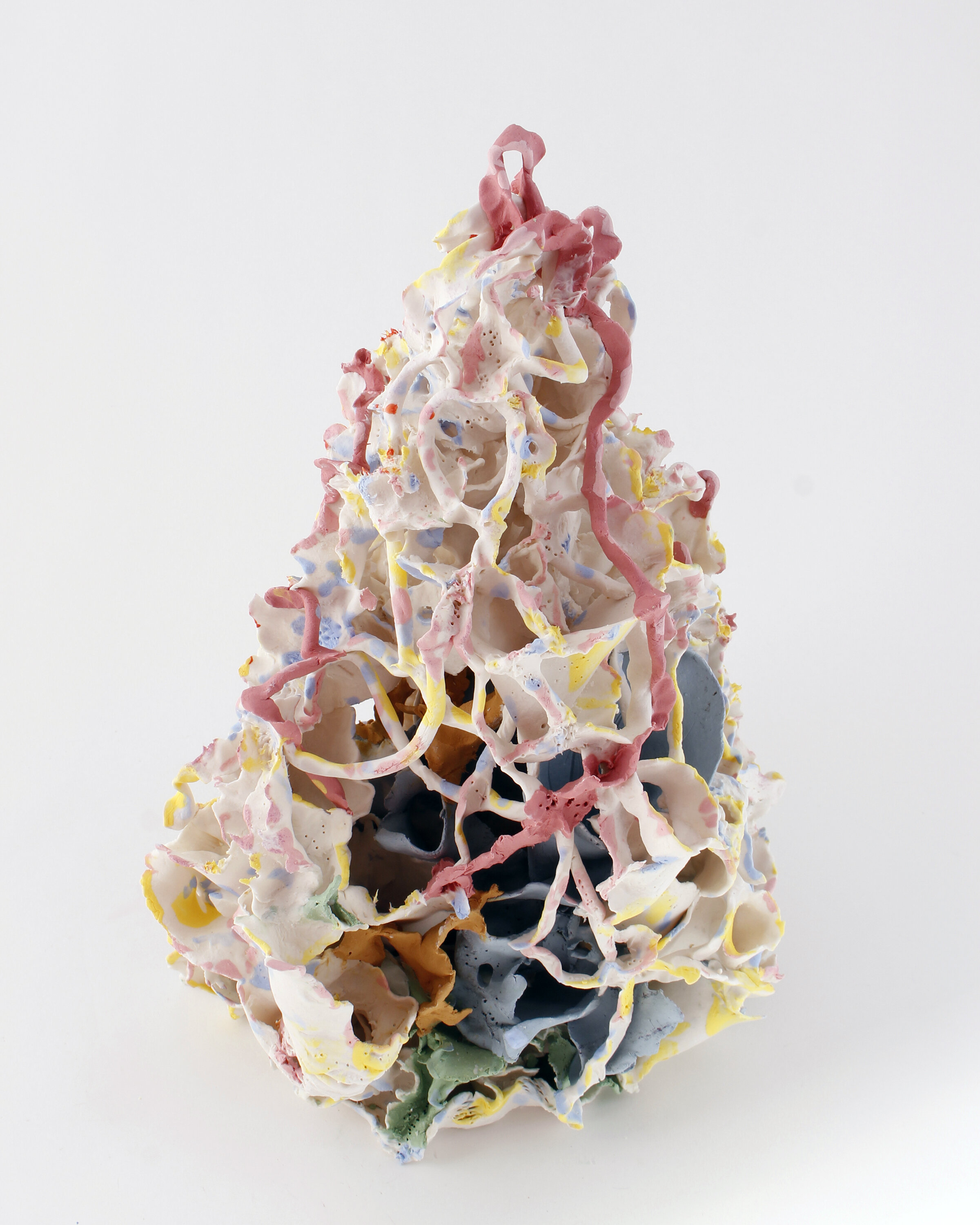  Renqian Yang,  Sonder , 2021. Colored porcelain paper clay with glaze, 16 x 11 x 10 inches. ©Renqian Yang, courtesy of Fou Gallery 