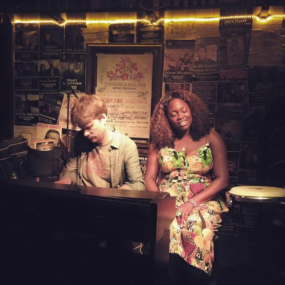 SNAP BY FLEUR NEALE SINGING SONGS W/ JUSTIN CARROLL LOCK-IN AT COUGHLIN'S LIVE CORK, IRLEAND