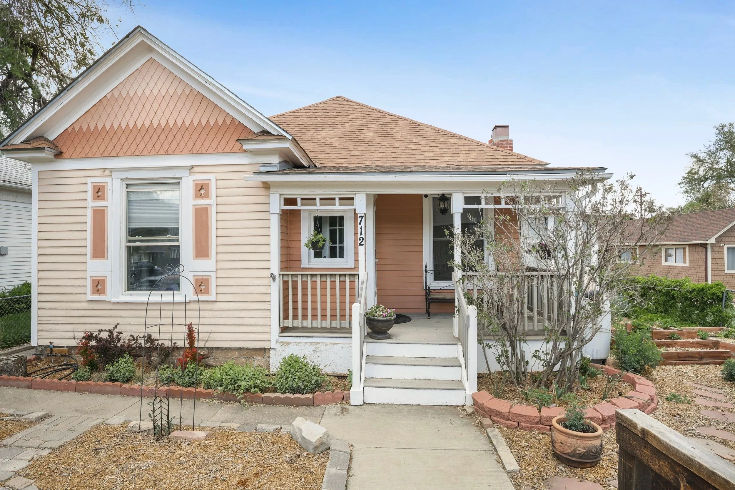 712 W Cucharras St | 80905 | SOLD