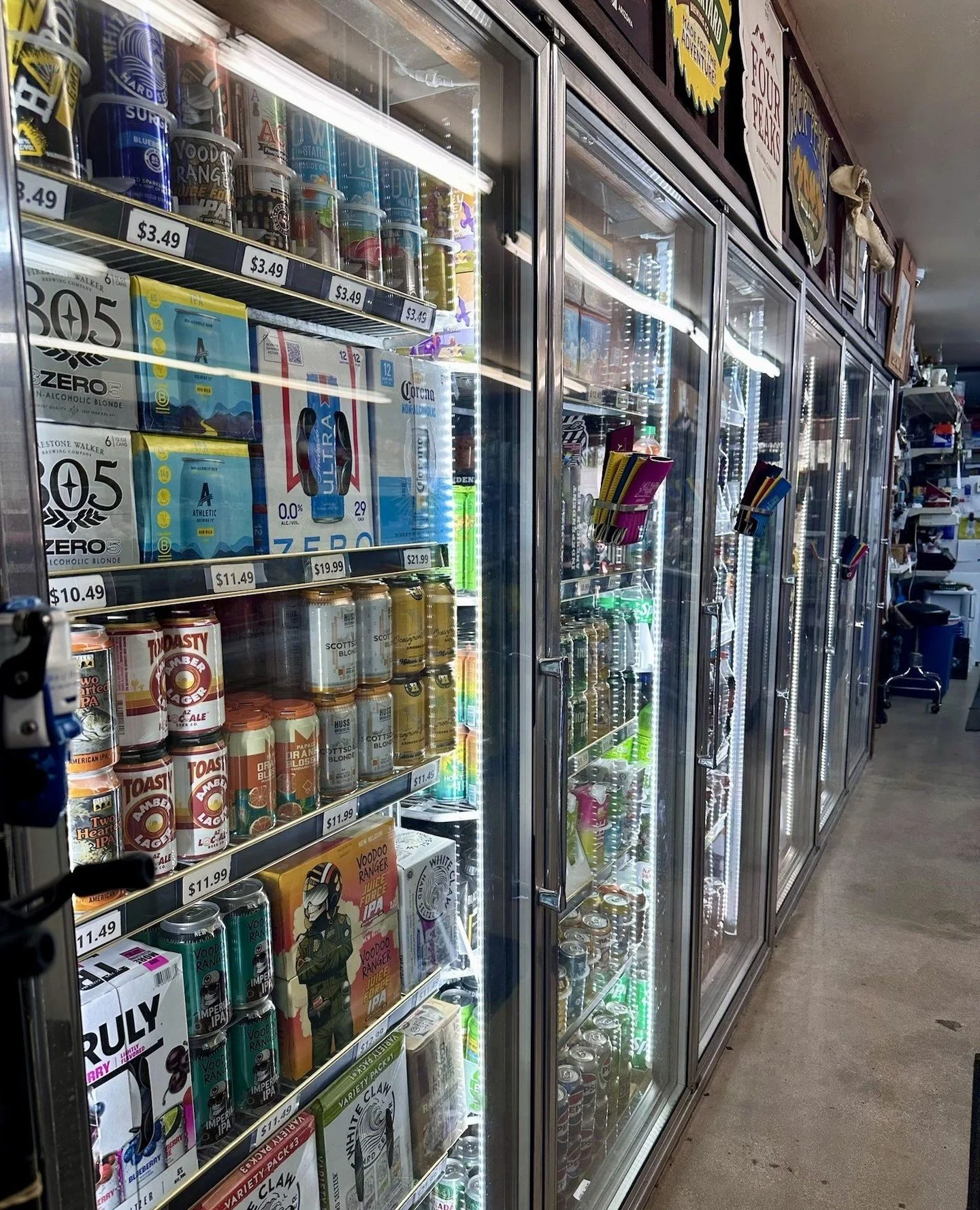🍻 A day on the water without a cold one? That&rsquo;s just called&hellip; doing chores. 😉 Grab your favorites and make it a real lake day! 🌊☀️⁠
⁠
⁠
⁠
📍 Lake Mary Country Store⁠
Convenience &bull; RV Park &bull; Kayak Rentals &bull; Local Vibes⁠
?