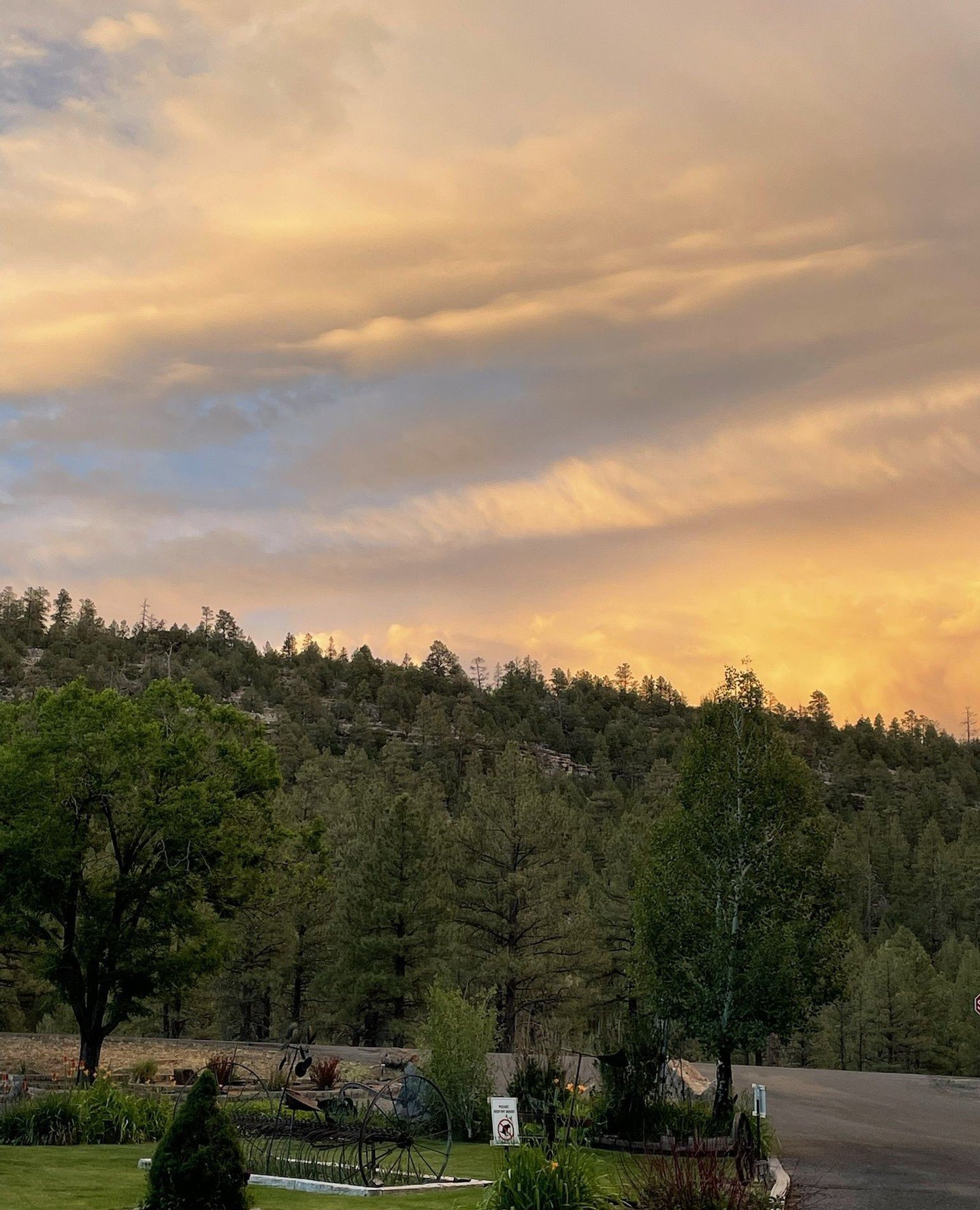 The sky always shows off for us &mdash; and we&rsquo;ll never complain. 💛⁠
⁠
⁠
⁠
Lake Mary Country Store⁠
Closed for the winter &mdash; see you May 2026!⁠
Convenience &bull; RV Park &bull; Kayaks &bull; Good Times⁠
📍 8510 Lake Mary Road⁠
📞 (928) 7