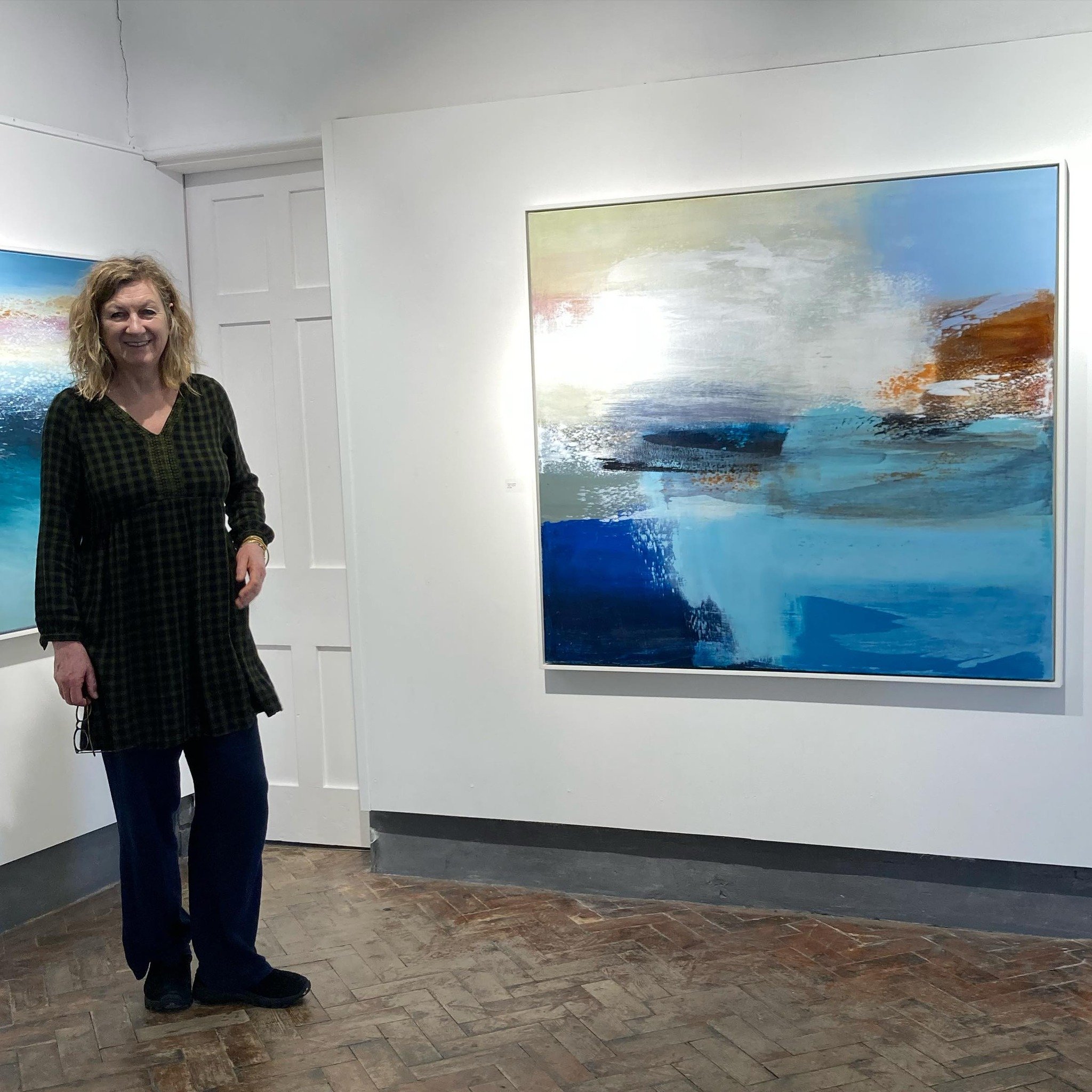 I visited my Friend Heather Mcalpine #heathermcalpineartist this morning as she opened her incredibly beautiful exhibition at the Crypt Gallery St Ives. The show is on for another few days and is the most breathtaking evocation of the light here in S