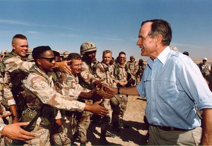 MO33 President Bush visiting troops.jpg