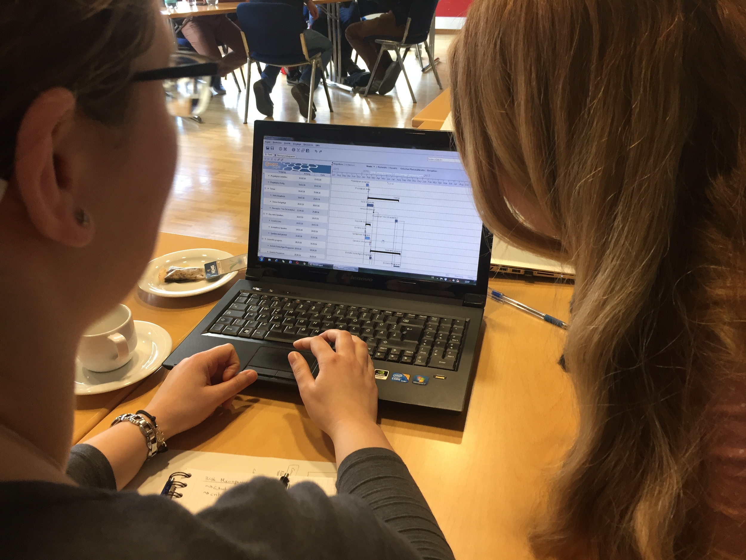 .... Erlernen einer Projektmanagementsoftware anhand von Fallbeispielen aus der Hochschulpraxis .. Learning to work with project management software can help you to stay on top of even complex projects ....