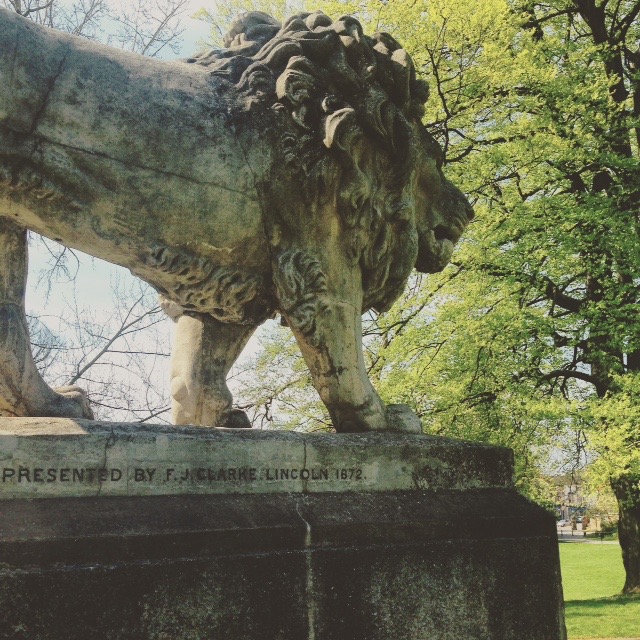 The Lion of Lincoln Arboretum, proud bearer of a Green Flag Award.