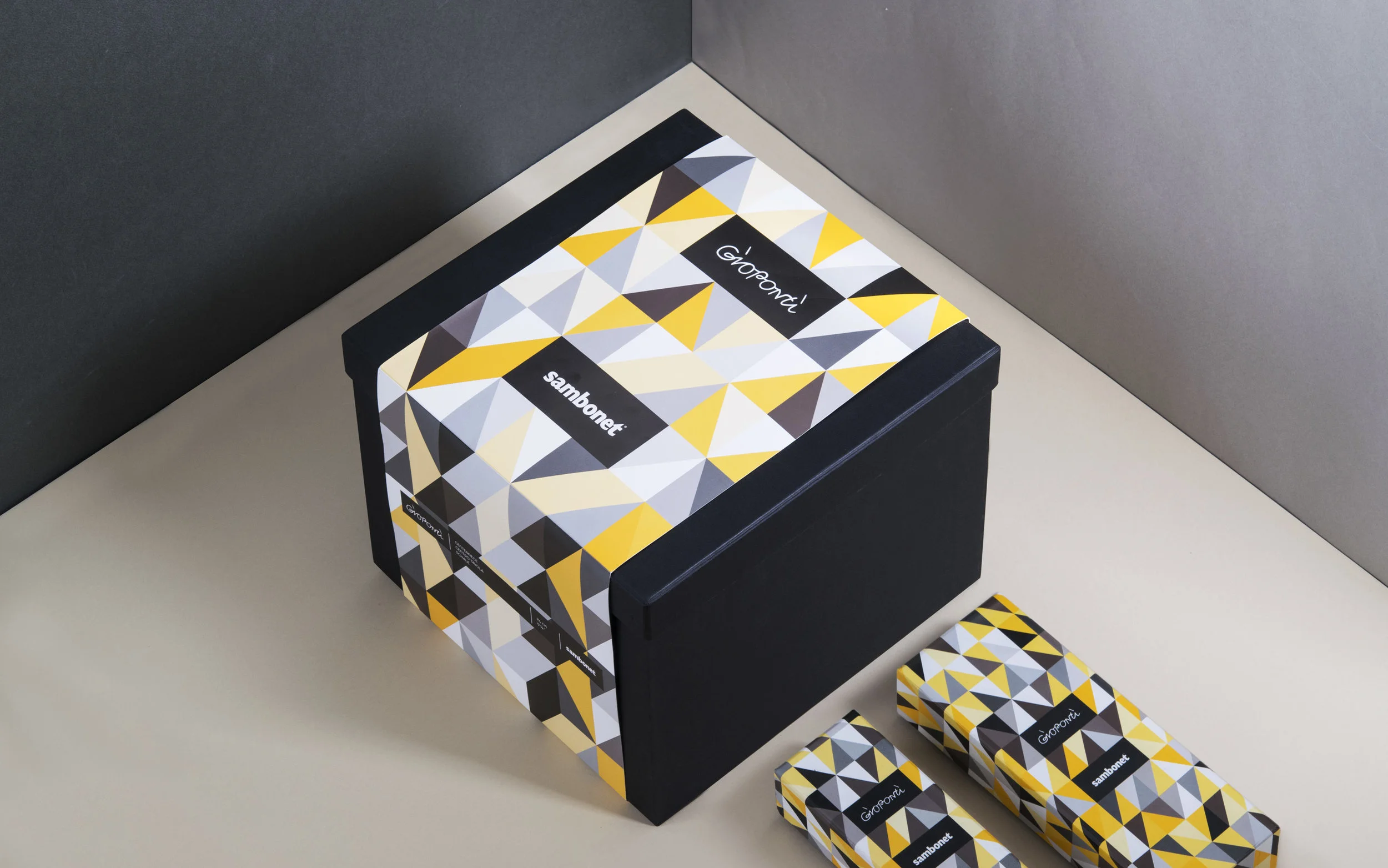 texture / packaging