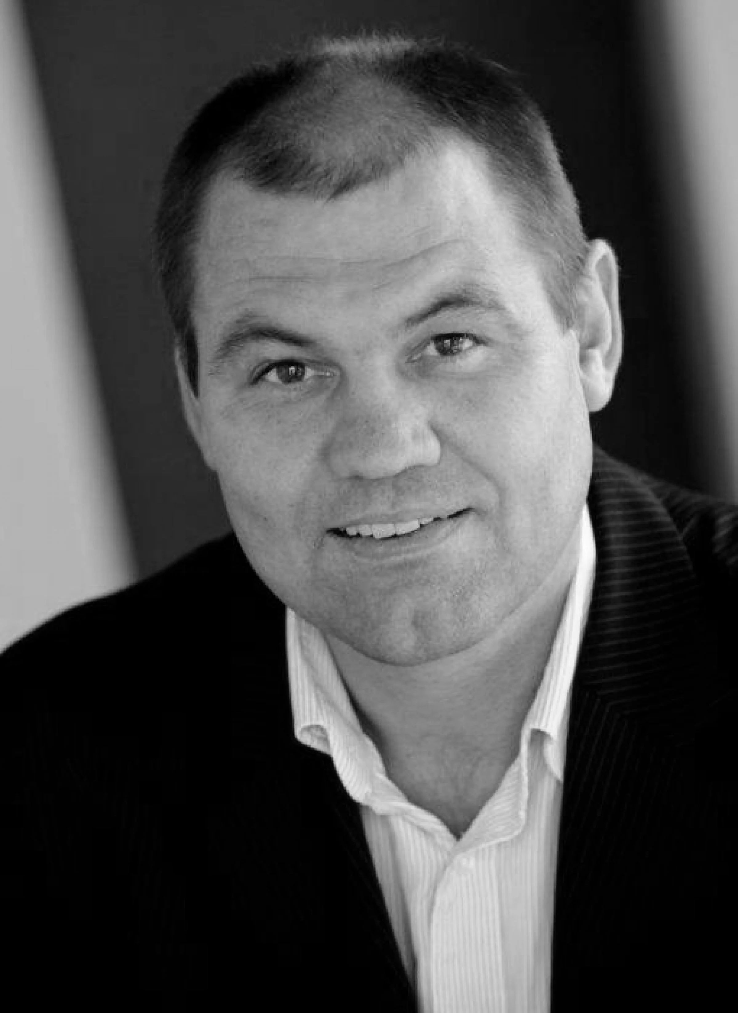 PROFESSOR PH.D. JAN STENTOFT ARLBJØRN Institut for Entreprenørskab og Relationsledelse SDU. Ekspertiseområder: Forsyningskædeøkonomi, logistik, supply chain, bæredygtighed, IT i supply chain, innovation.