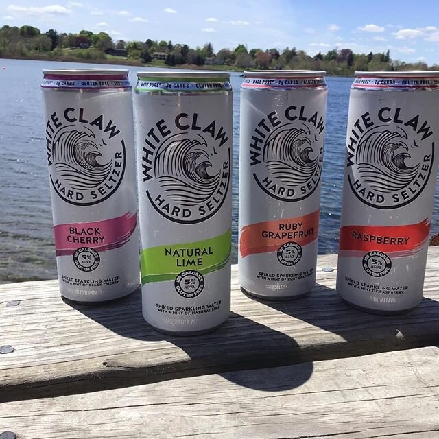 No laws with the claws! .
.
.
.
#claws @whiteclaw