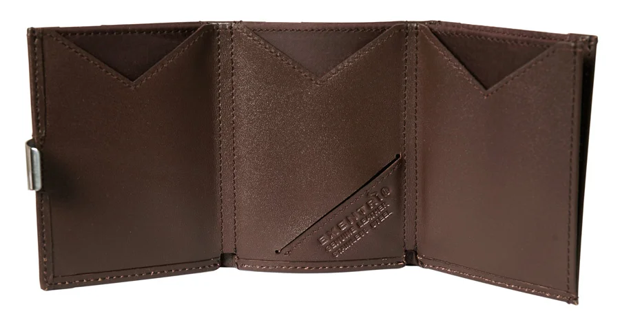 EX 002 Brown utbrettet.jpg