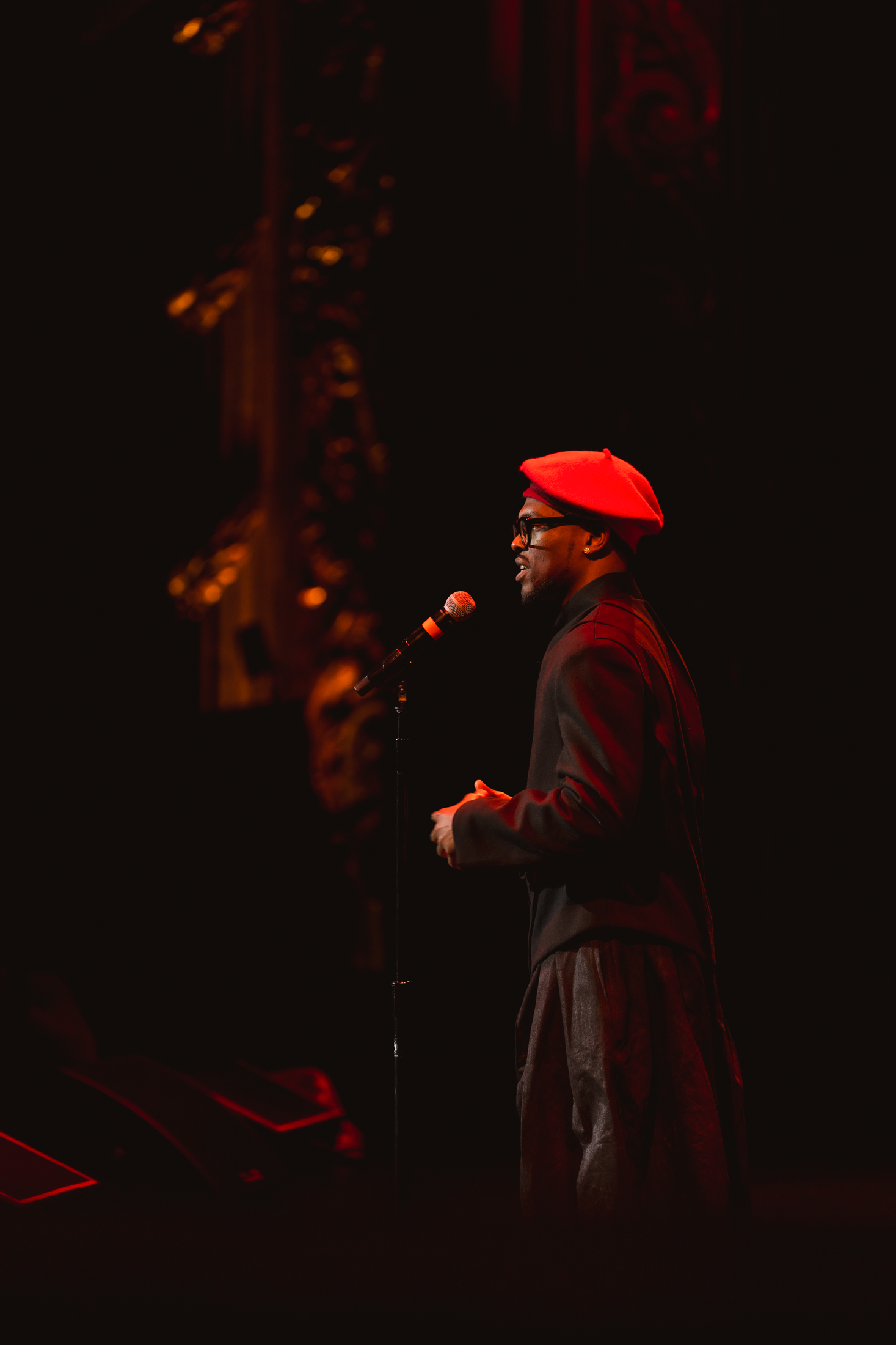 PoetryMePleaseKingsTheater-131.png