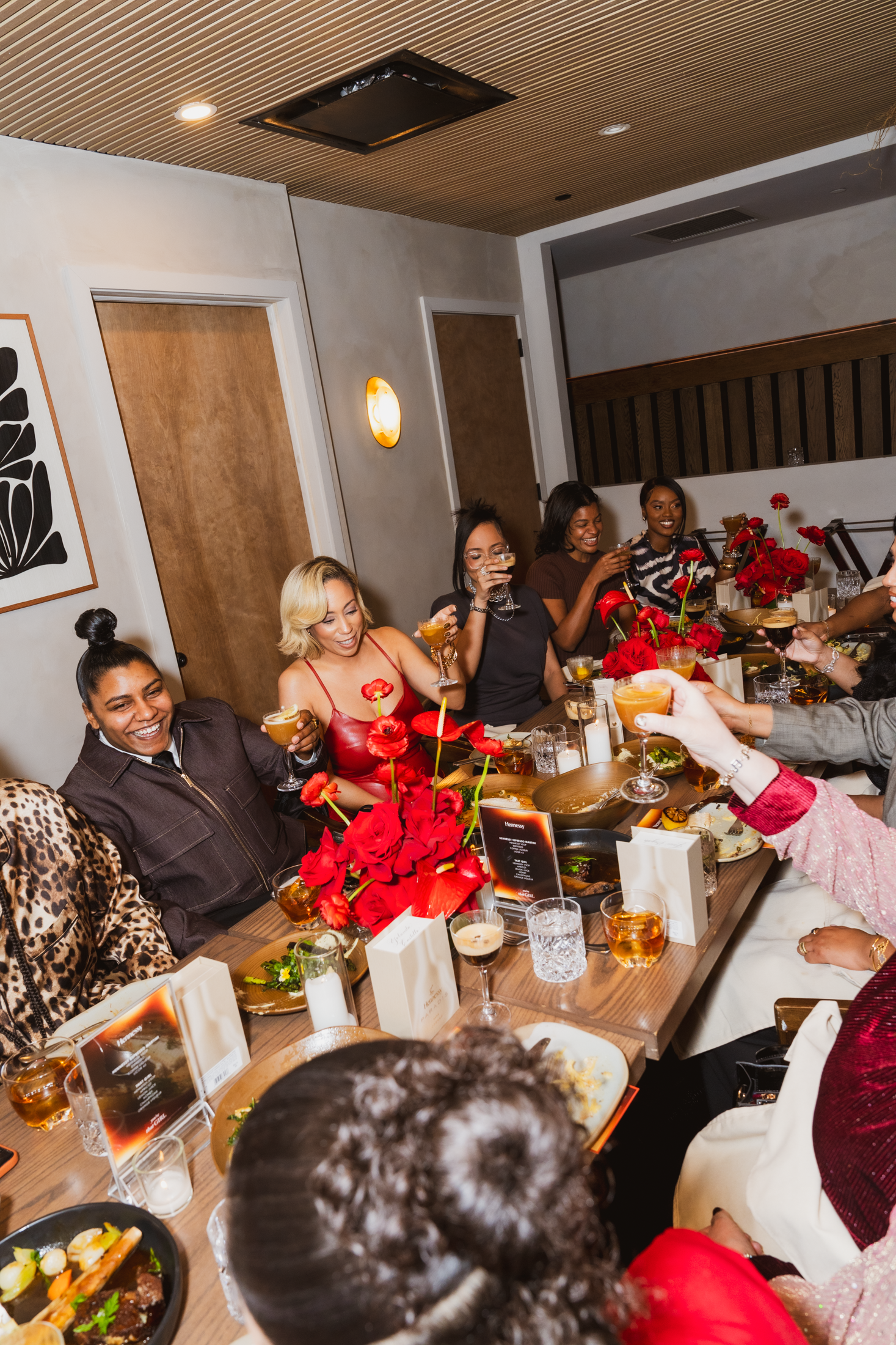 TeamHennessyNYCWHMDinner-099.png