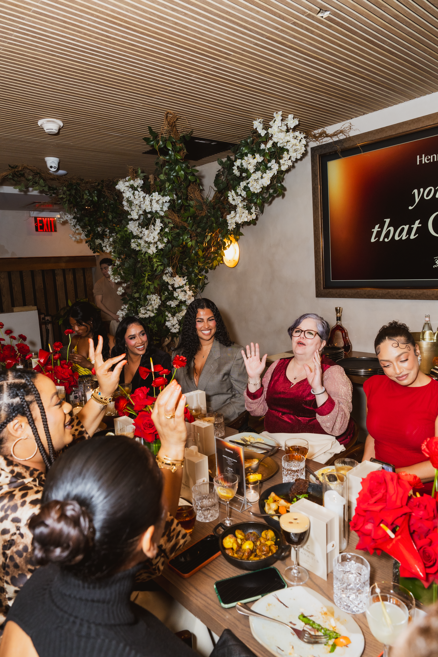 TeamHennessyNYCWHMDinner-104.png