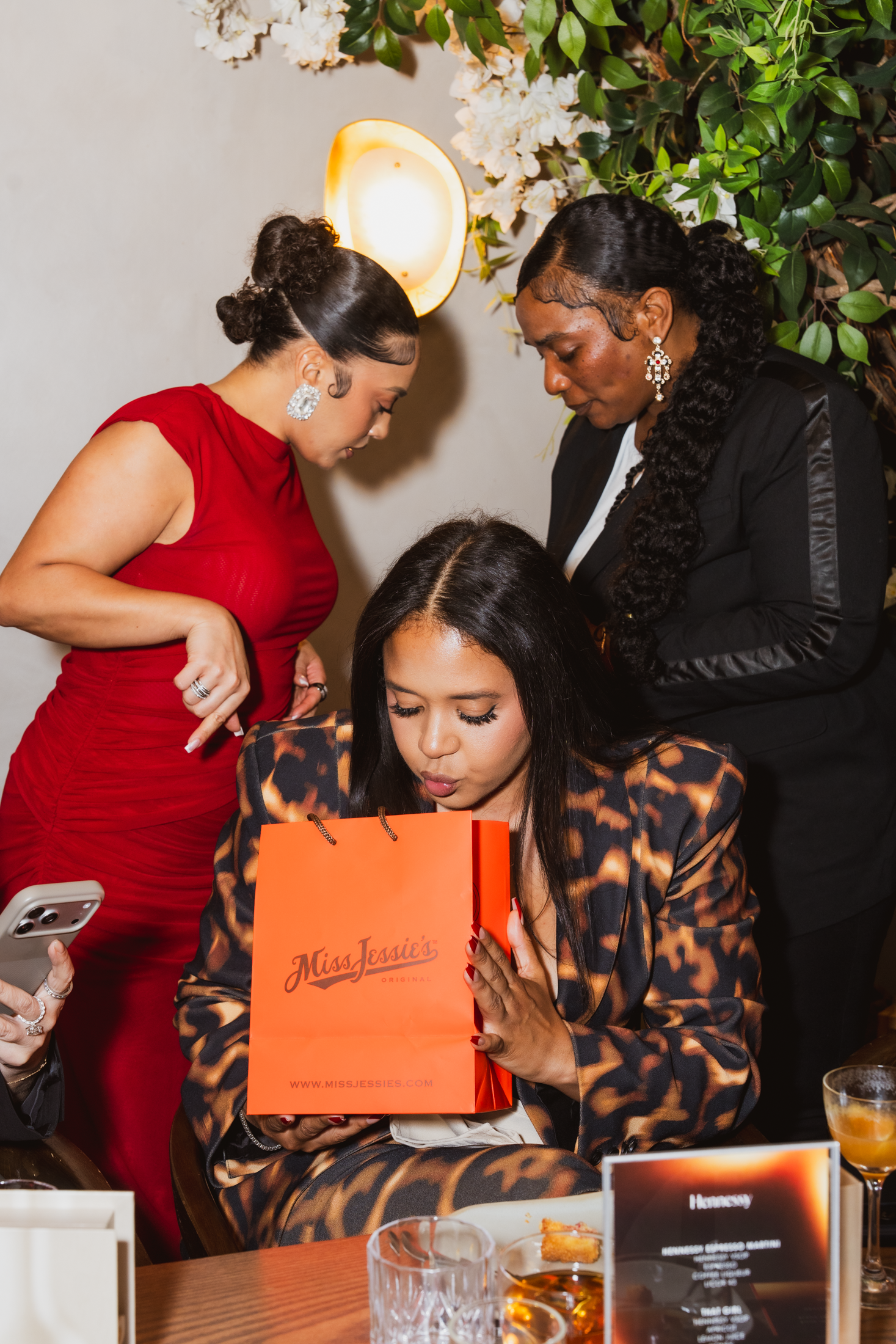 TeamHennessyNYCWHMDinner-130.png