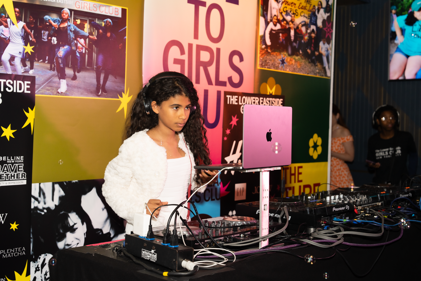 LESGirlsClubGala2026-327.png
