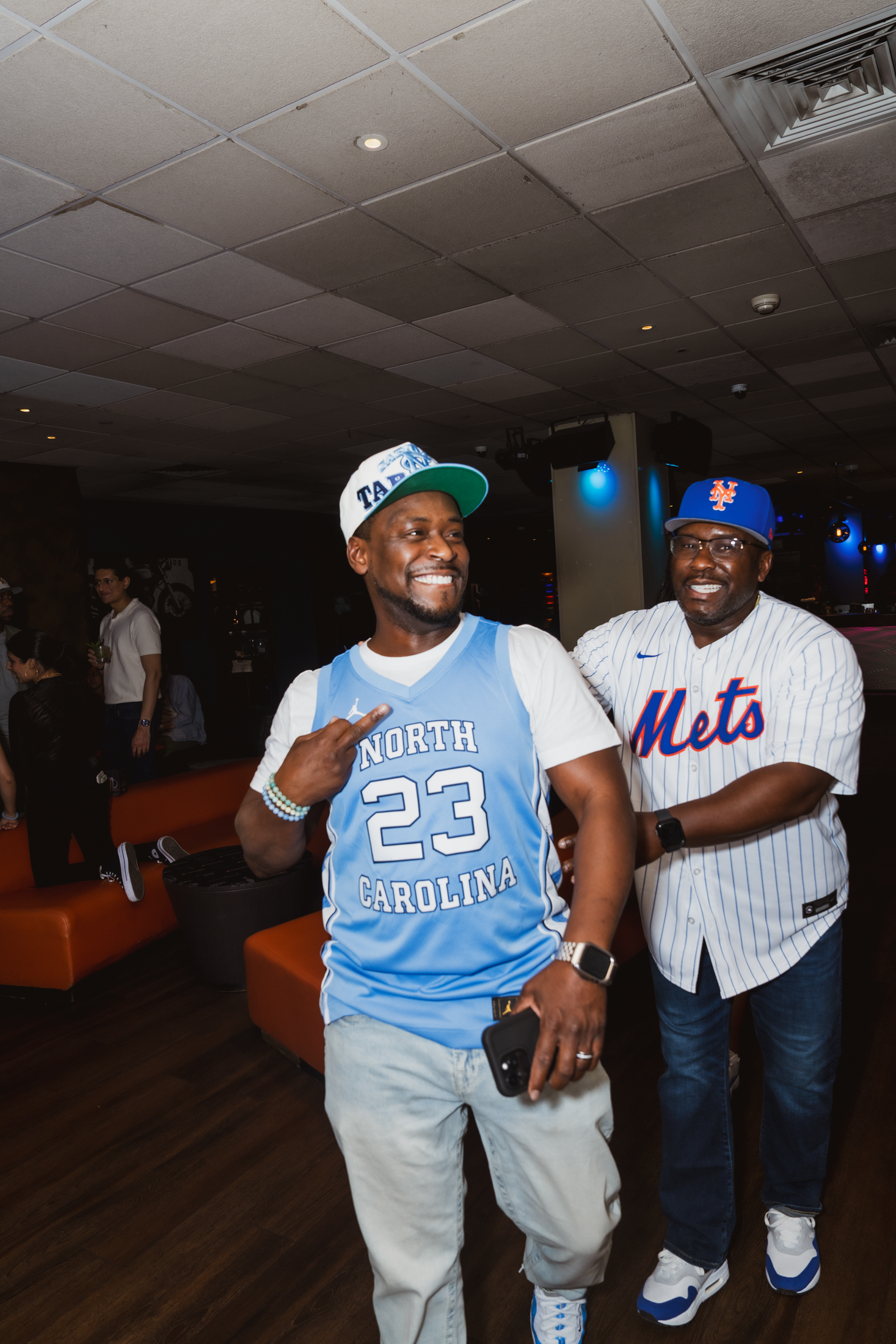 Devons40thSurprise-016.png