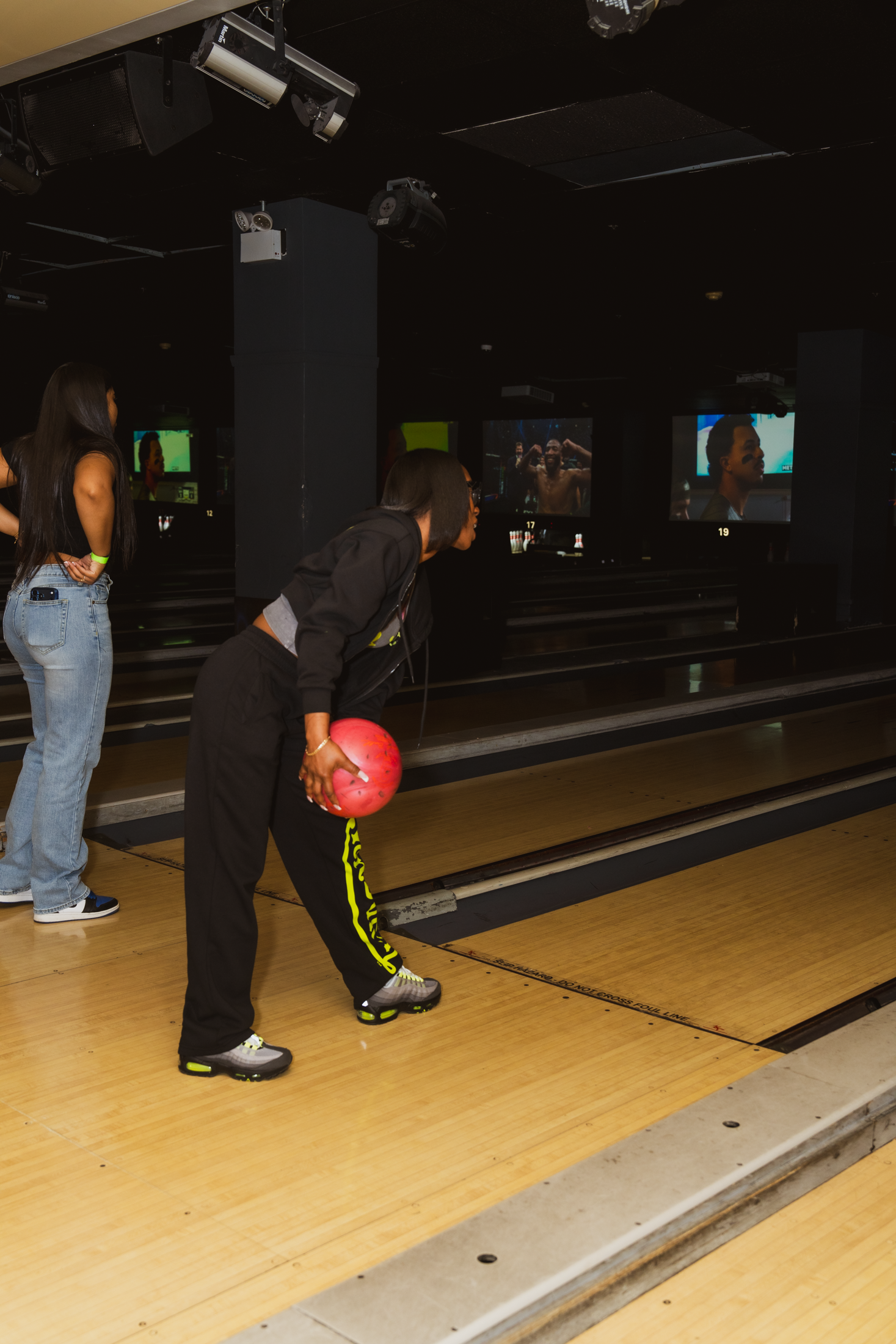 Devons40thSurprise-062.png