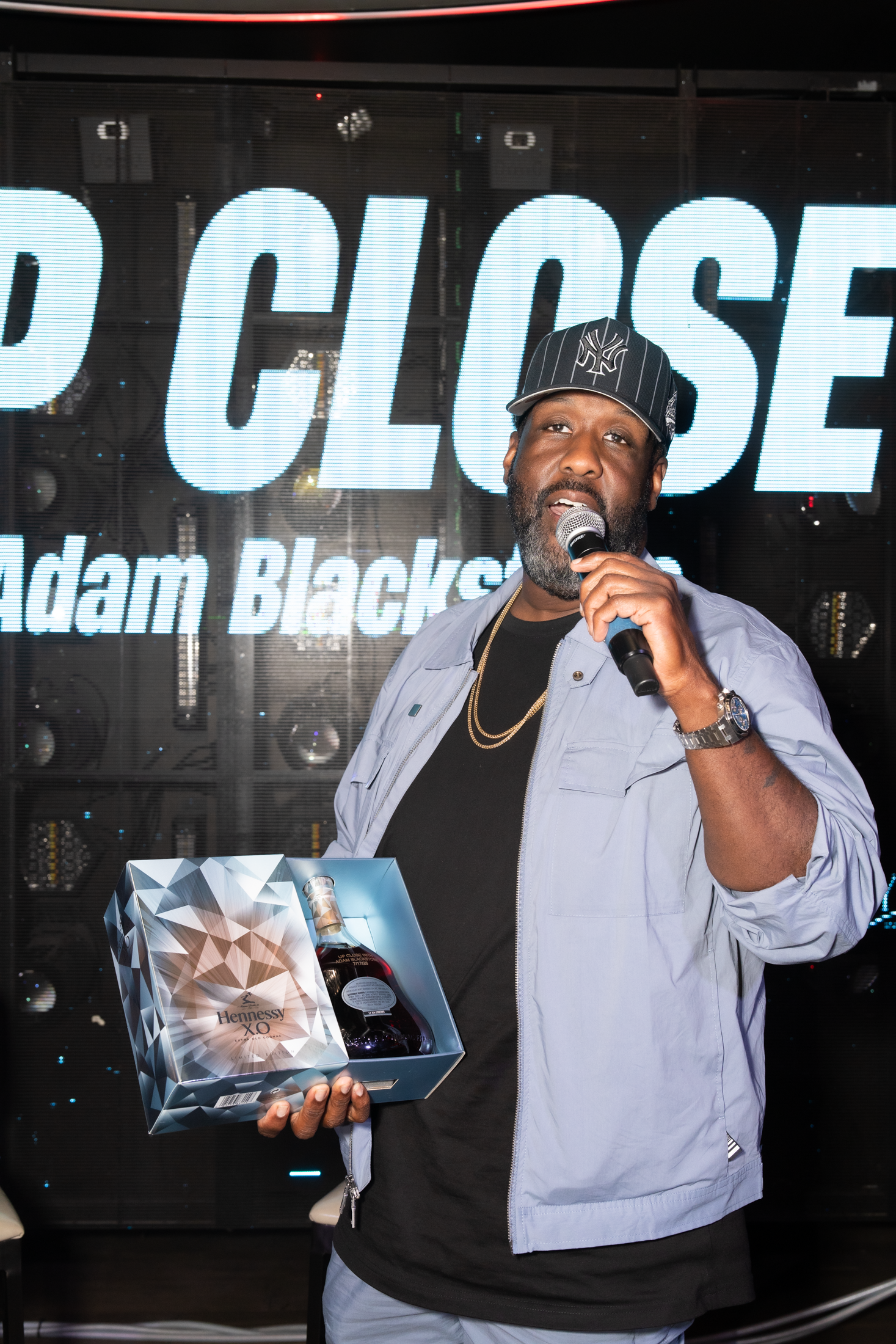 UpCloseWithAdamB-094.png