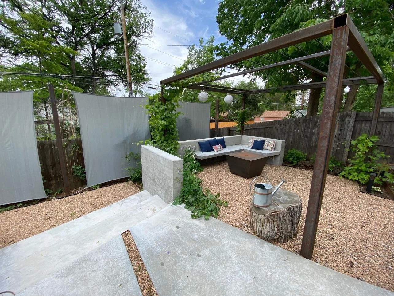 Living Earth Designs