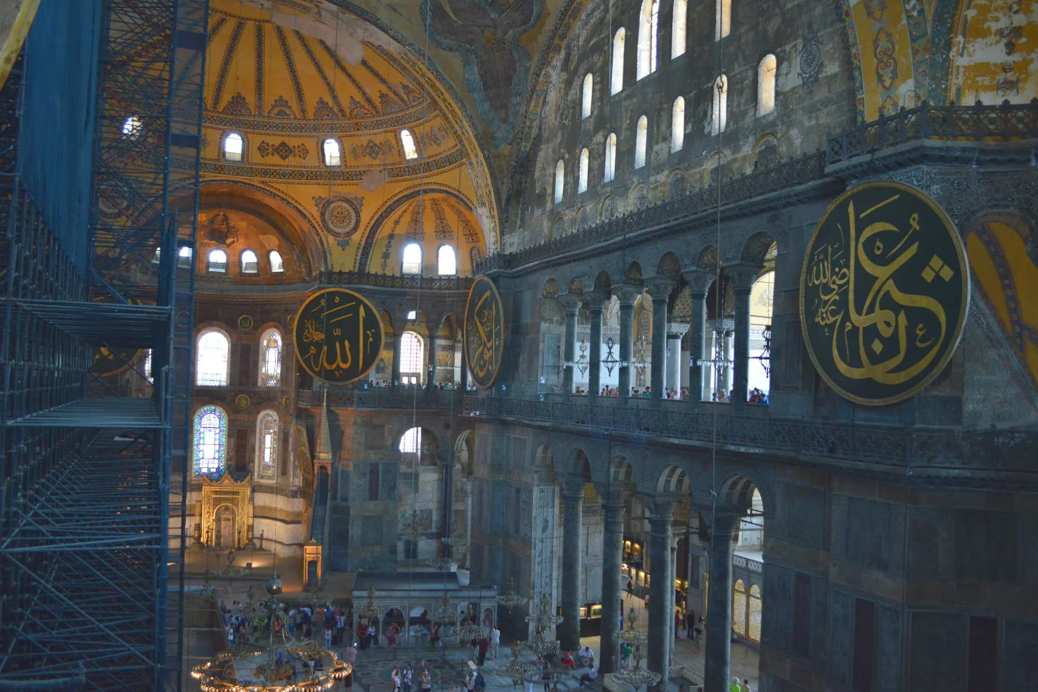 Inside_Hagia_Sofia_Istanbul_Turkey.JPG