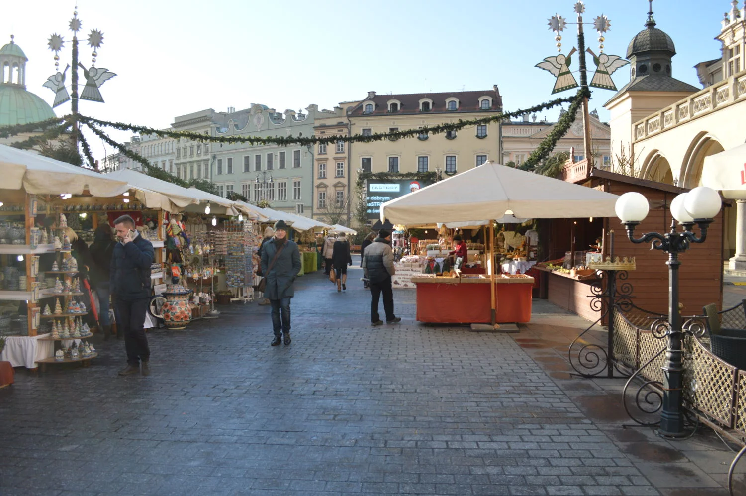 AndMoreChristmasMarket_Krakow.JPG