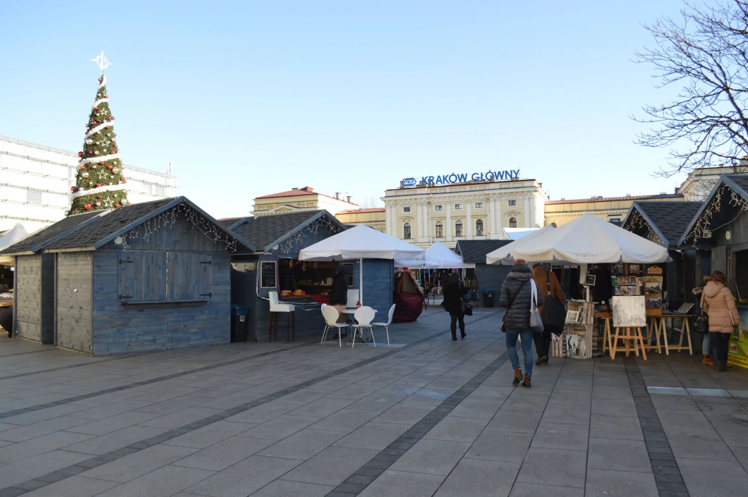 Christmas_MArket_by_Krakow_Central_TrainStation.JPG