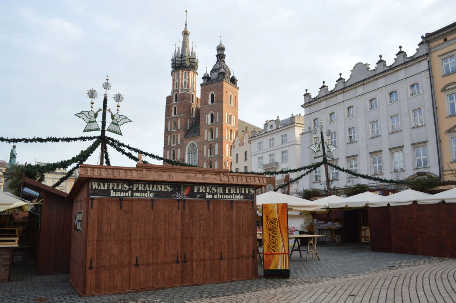 EnteringTheKrakowChristmasMarket.JPG