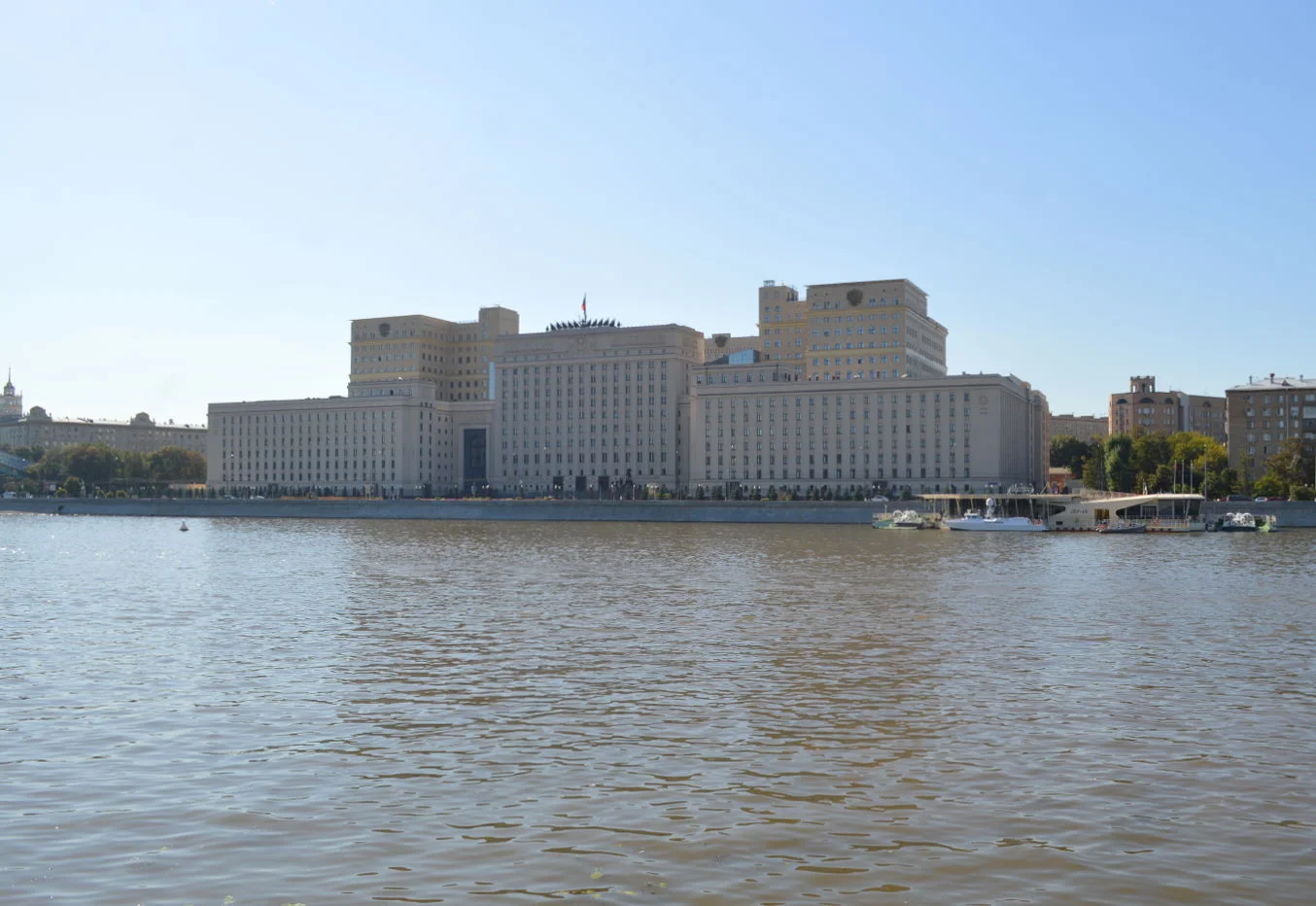 Ministry_of_Defense_Russia_moscow.JPG