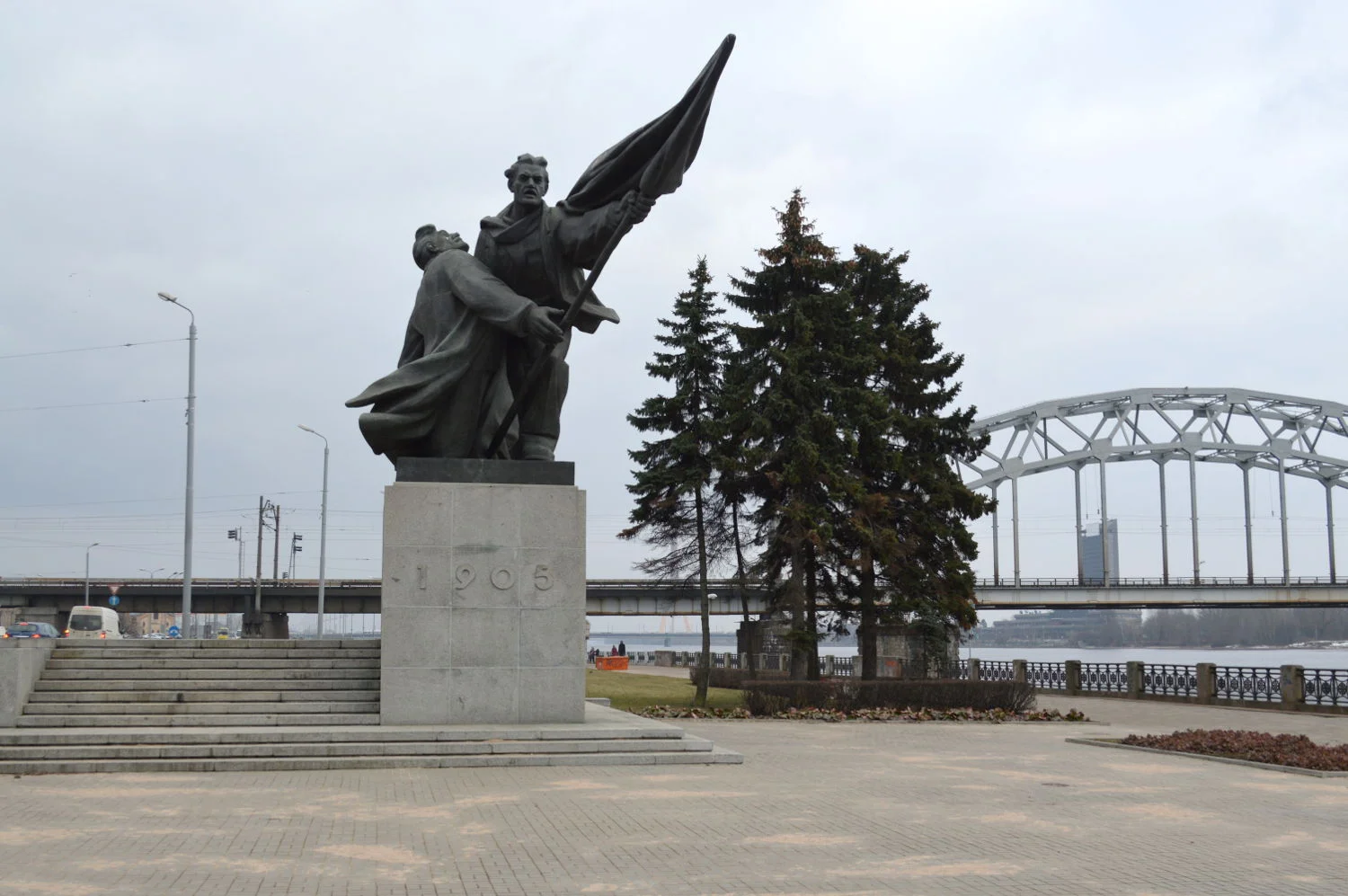 1905_Monument_Riga.JPG