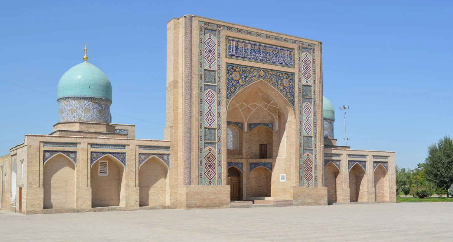 Old_City_Tashkent_Madrassa.JPG