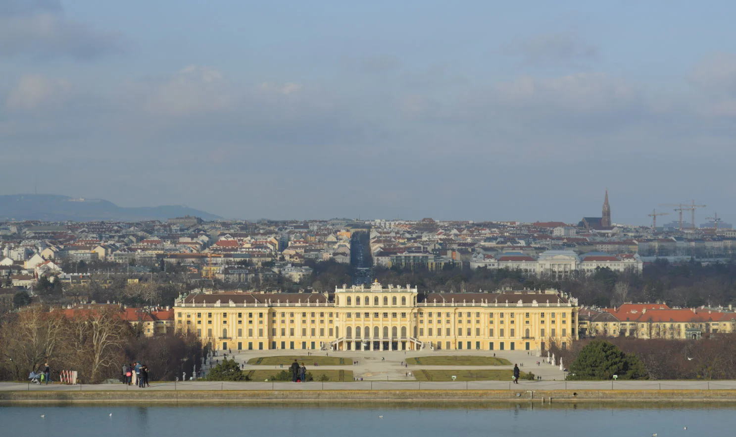 Schönbrunn Palace_Vienna_From_Hilltop.JPG