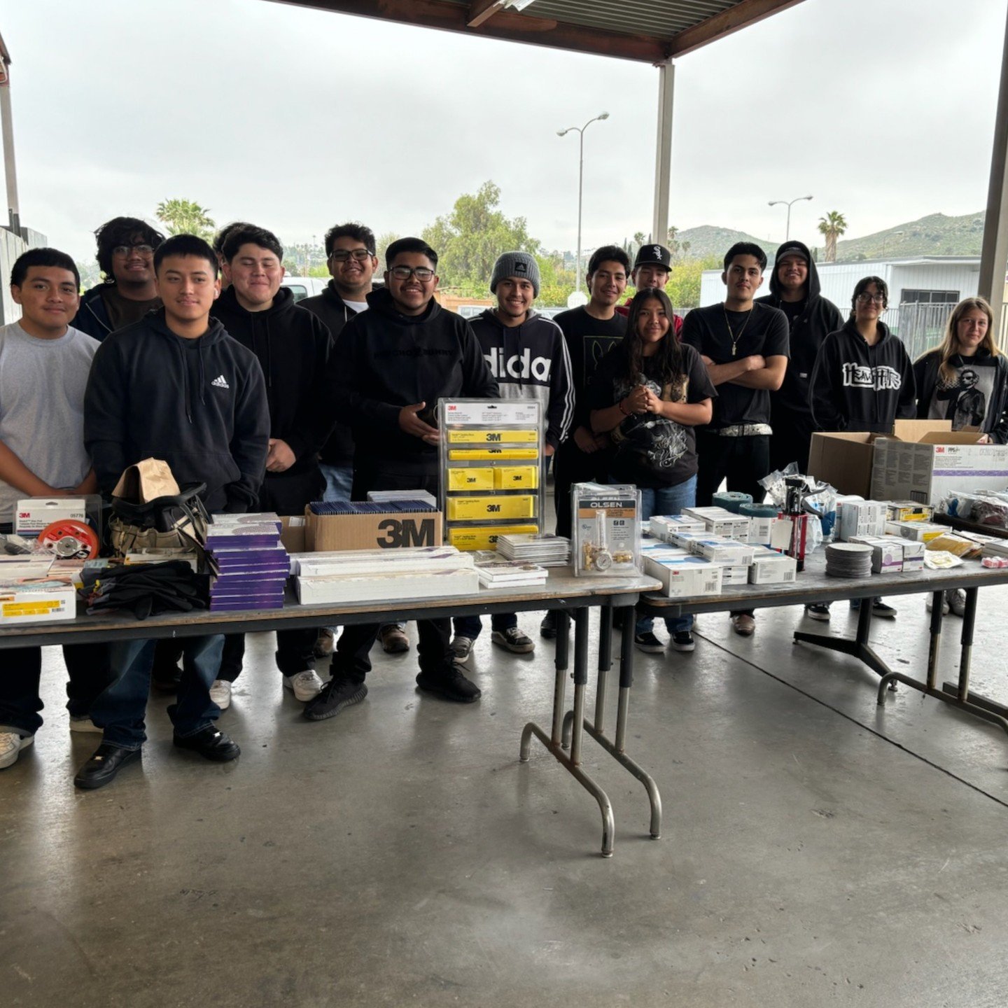 Shout out to @3mcollision for donating a massive amount of product to our CTE Auto Paint and Refinishing classes. Thank you for supporting the next generation of car enthusiasts!

@jusd_cte @rubidoux_jusd