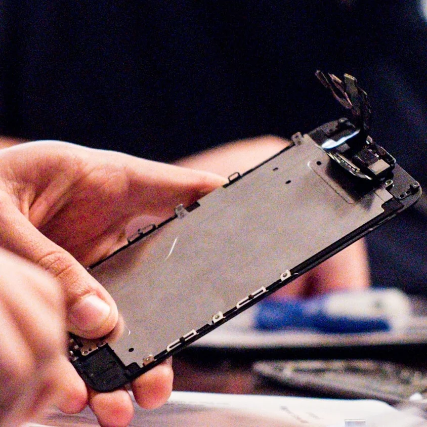 The Worm Has Turned--Apple Changes Their Policy on Third Party Repairs