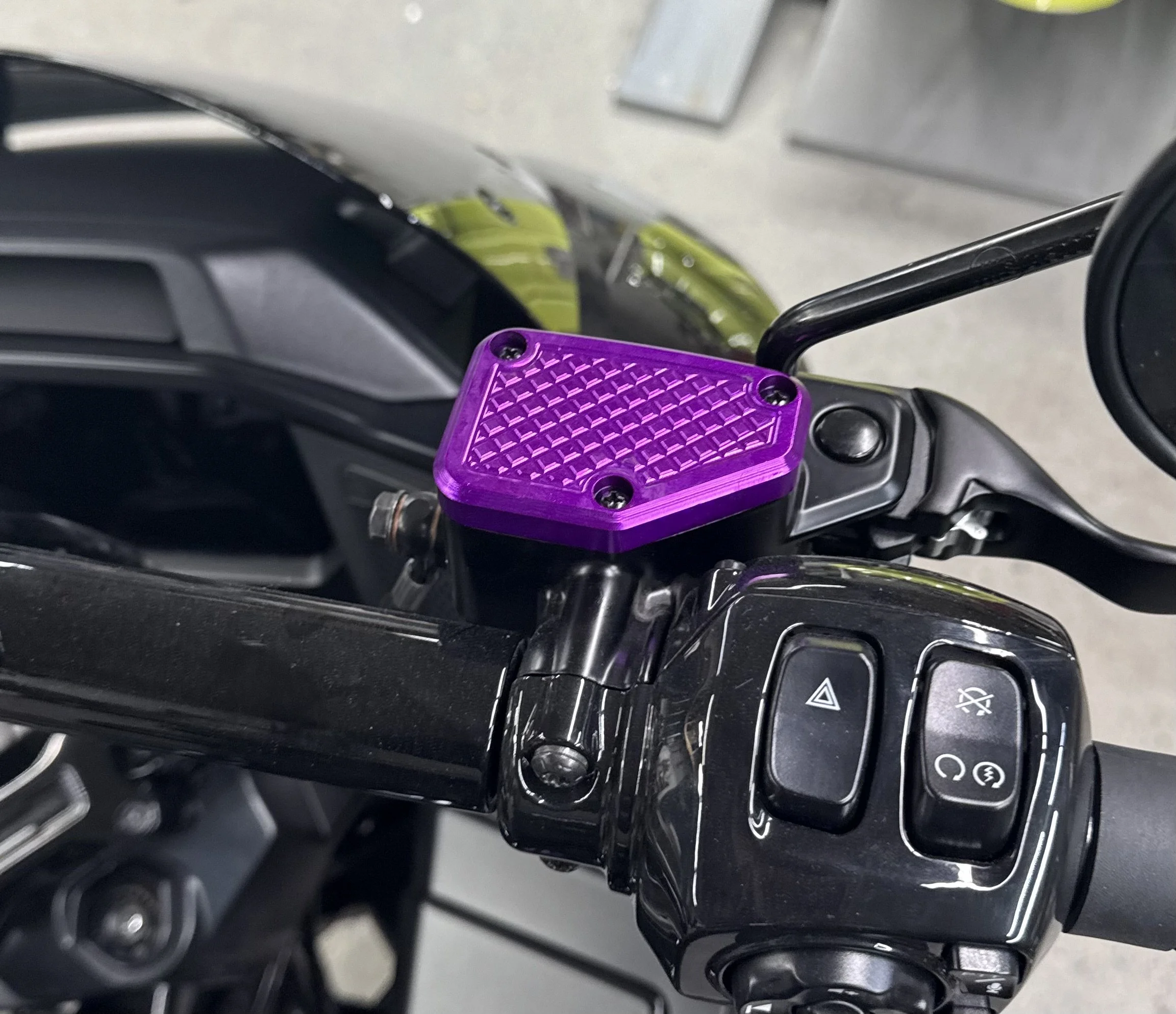 2024 Harley Master Cylinder Cover