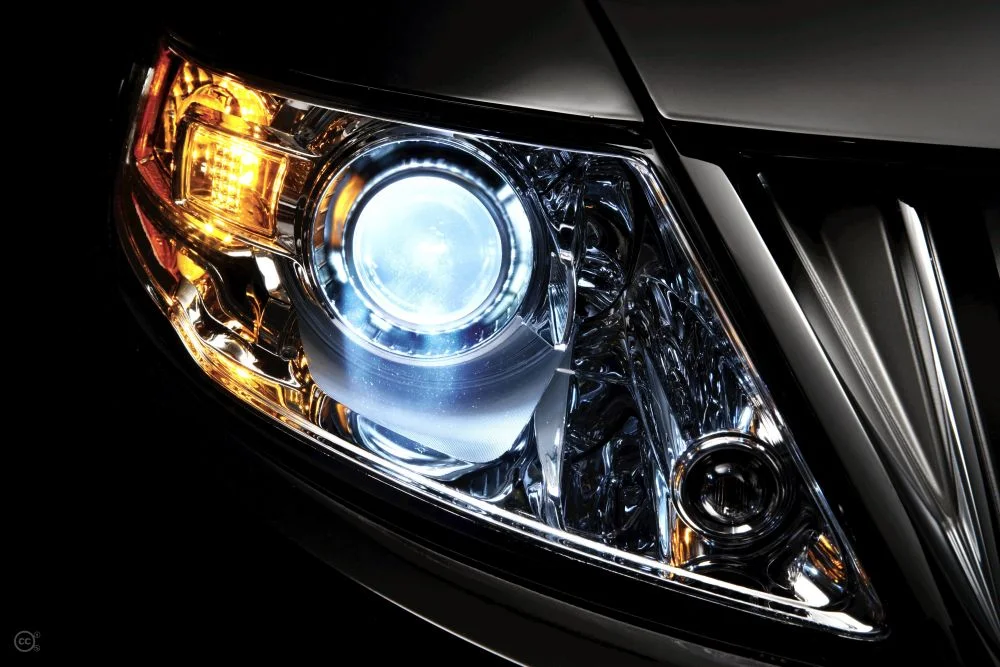lincoln_xenon_headlamp-55df2dfa7db41.jpg