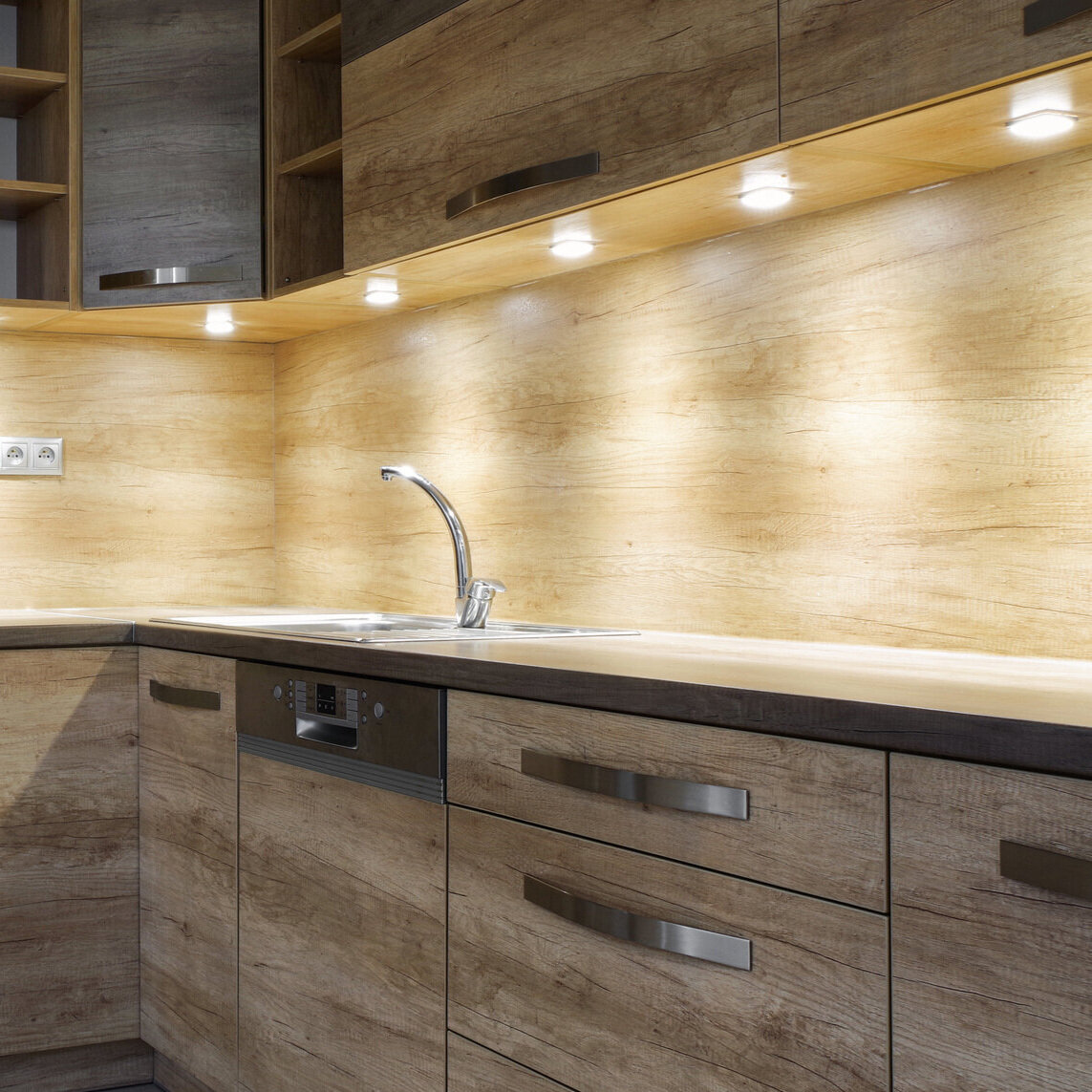 Choosing Under Cabinet Lighting for the Kitchen