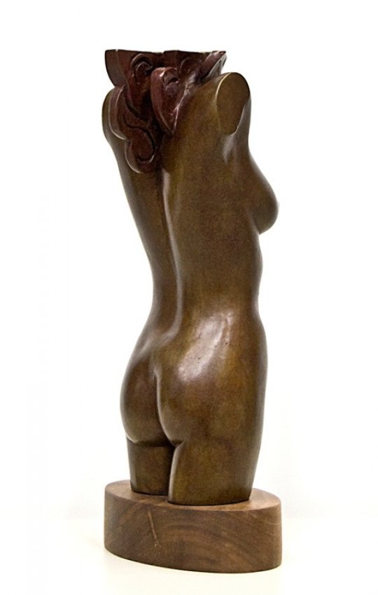 Frank_Gallo_Galetea_Bronze_Sculpture_AP_1988 (1).jpg