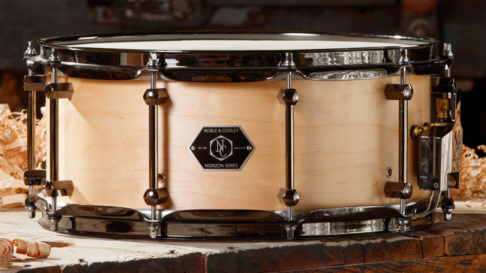 Horizon 6 x 14 Natural Oil With Black Chrome Hardware