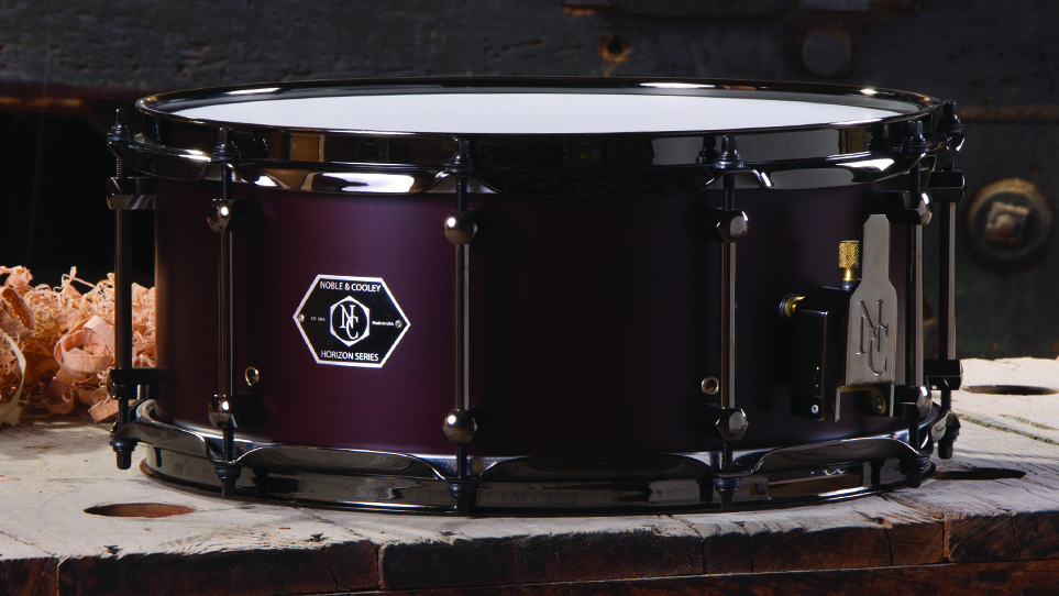 Horizon 6 x 14 Cabernet Matte With Black Chrome Hardware