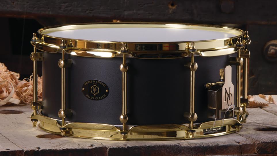 Alloy 6x14 - Black with Brass