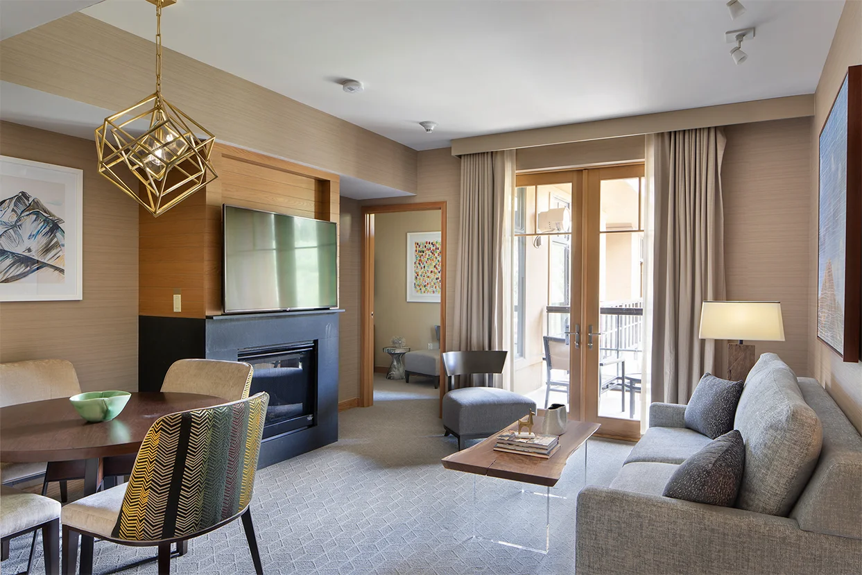 733-Living Room.jpg
