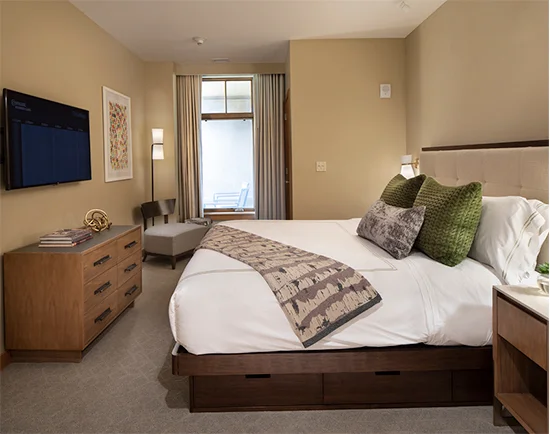 733-Bedroom 2.jpg