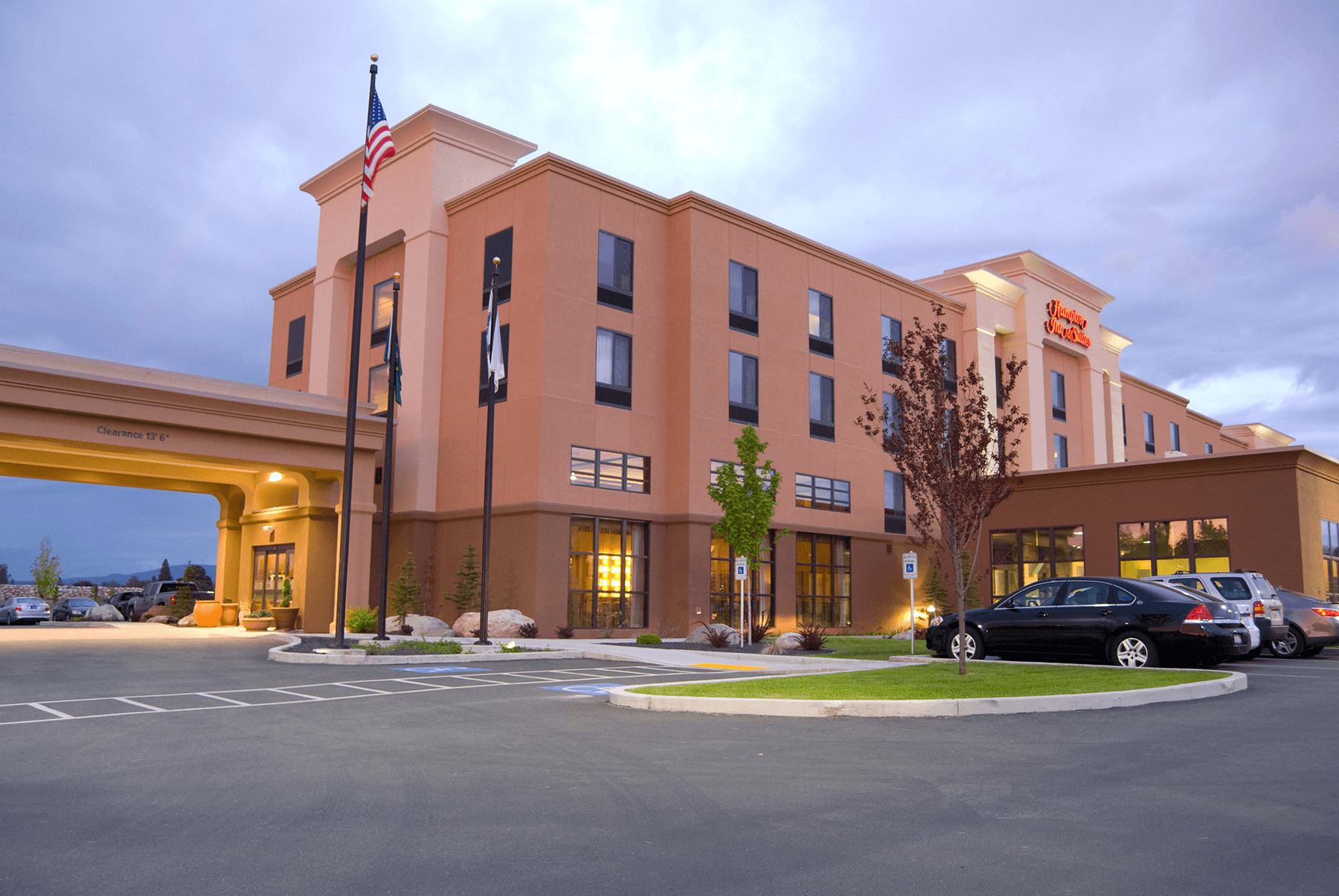  Hampton Inn and Suites Spokane exterior at dusk 