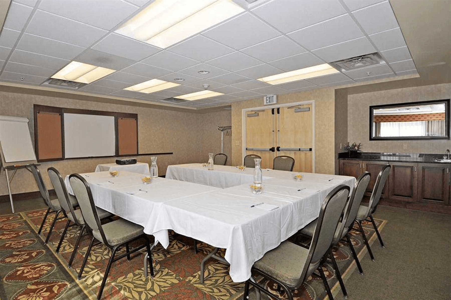  Homewood Suites Meeting Room interior 