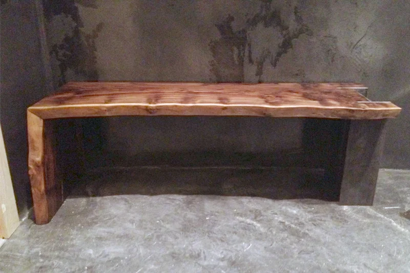 bench1.jpg