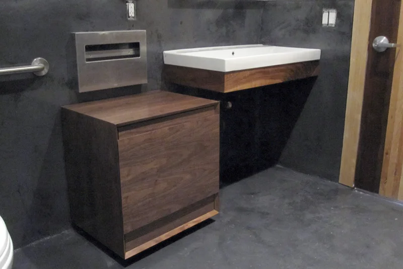 sink-side-set.jpg