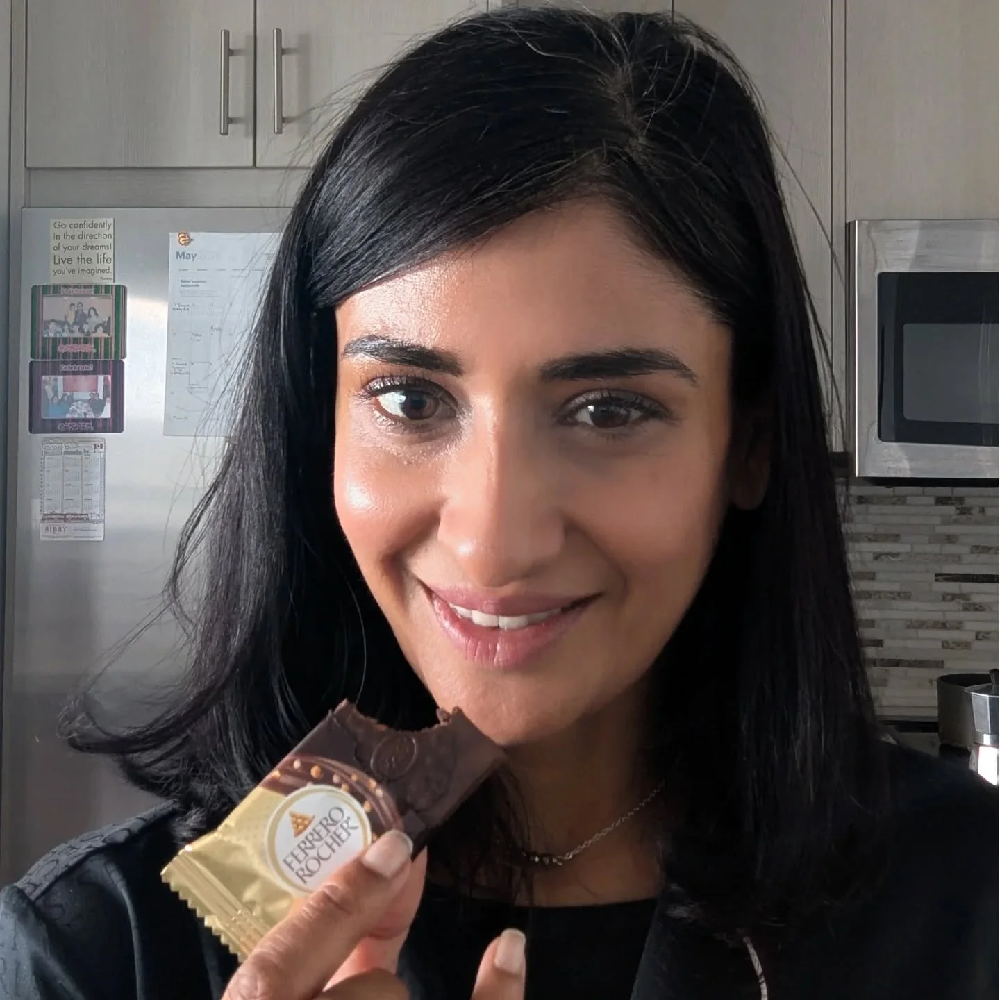 I don't know about you, but every night after dinner I crave something sweet. Lately I have been loving the @ferrerorocherca squares. They are individually wrapped (to give some sense of self control) and come in milk, white and dark chocolate (dark 