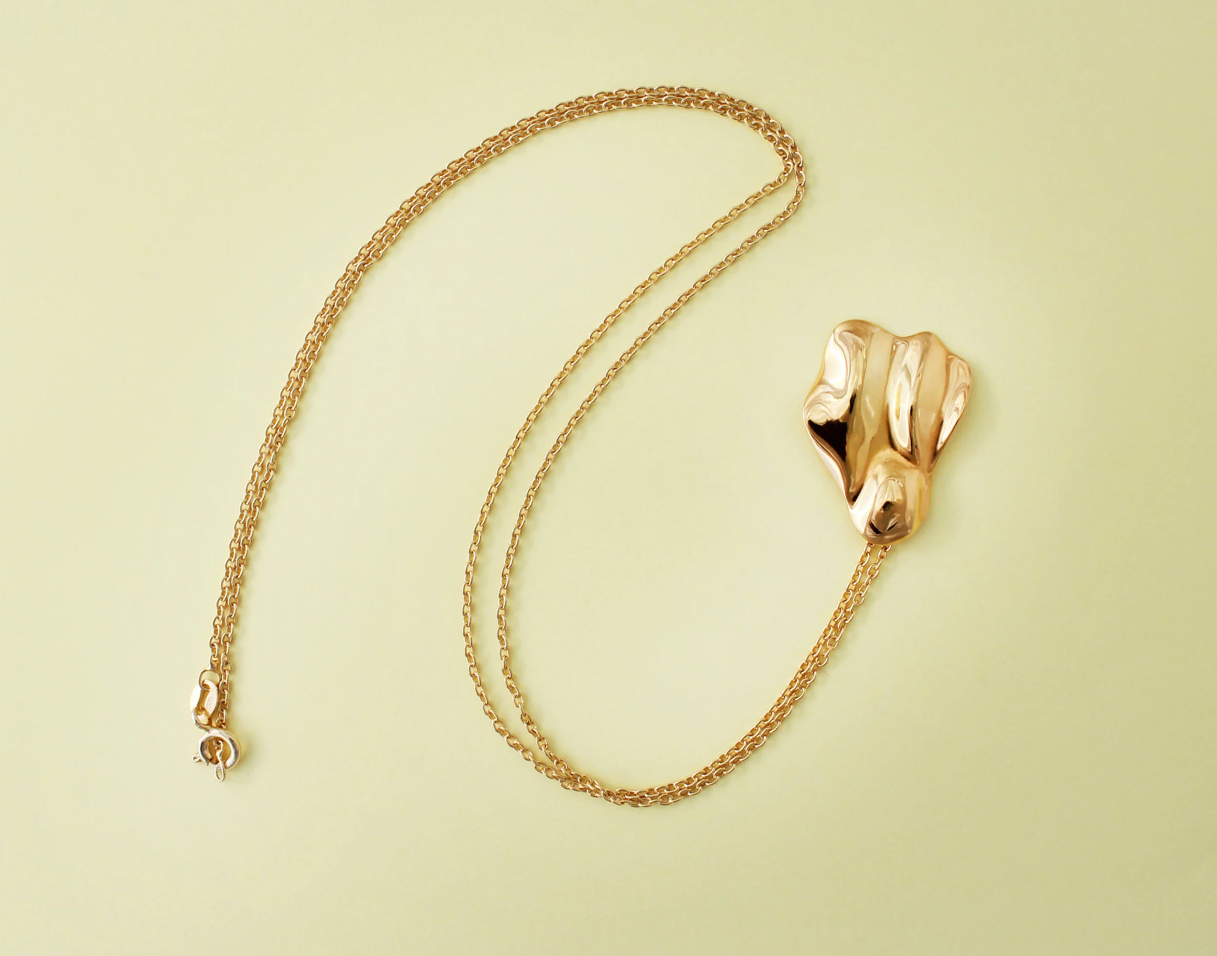 ARIEL PENDANT LARGE GOLD ANNIE BERNER