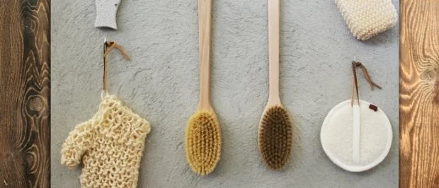 dry-skin-brushing-how-to2-620x266.jpg