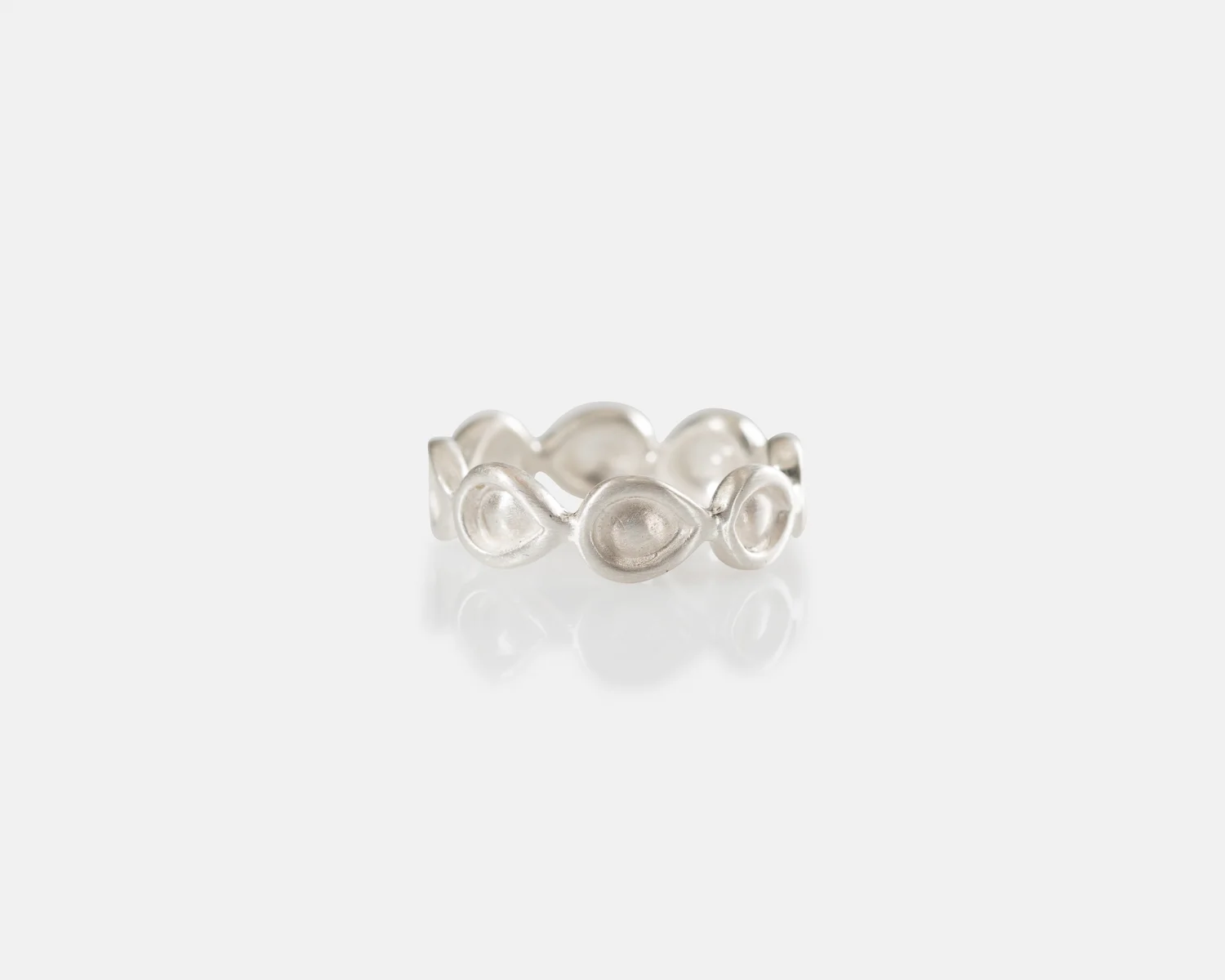 Silver Tear Shield Band-2.jpg