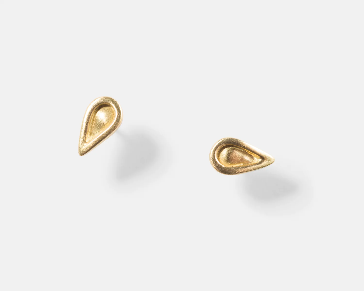 Tear Shield Studs B-2.jpg